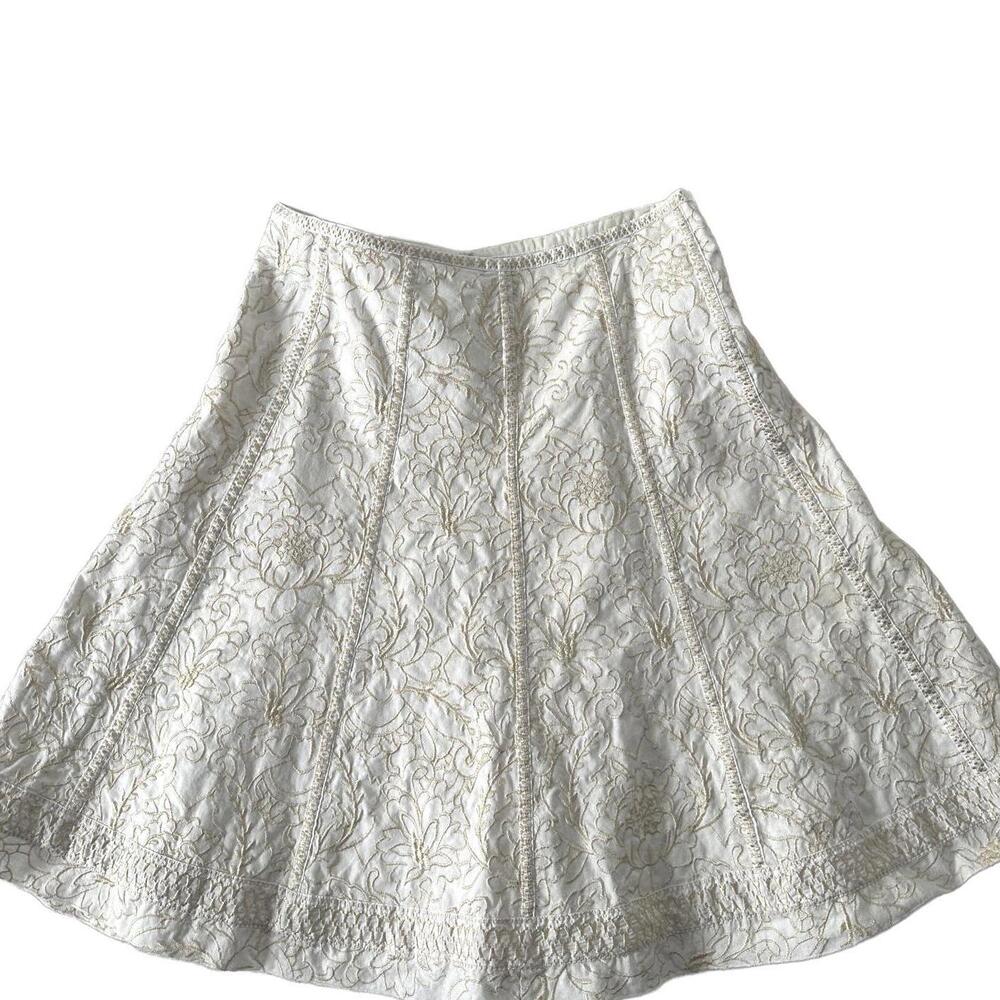Nygård Collection White Gold Embroidered Floral Pattern Skirt- Petite Size 12
